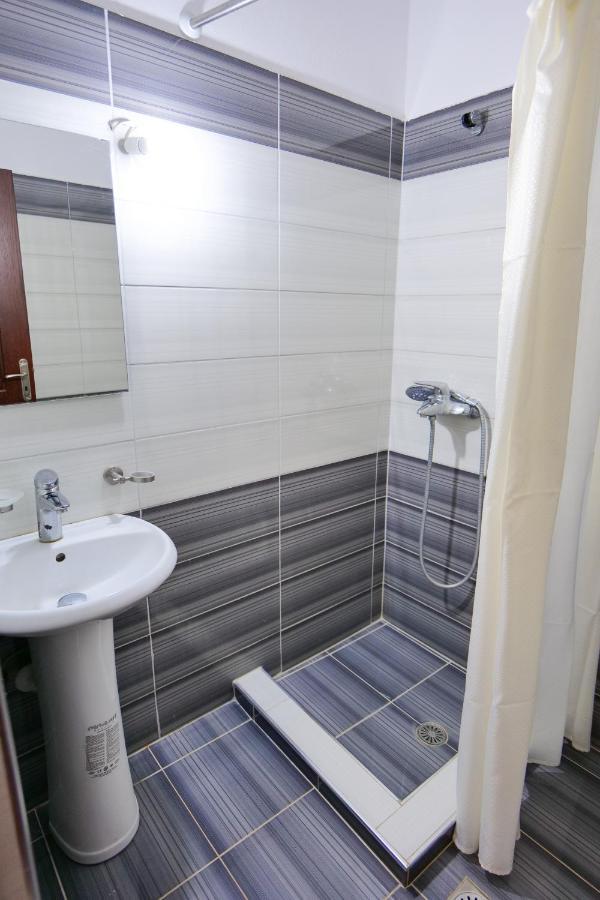 Ilias House Hotel Ksamil Kültér fotó